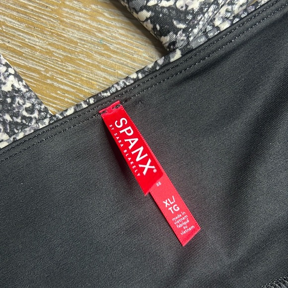 SPANX Faux Leather Snakeskin Print Leggings XL - Picture 4 of 9